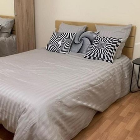 Appartement Calme Et Chaleureux Proche De Paris Courbevoie Eksteriør billede