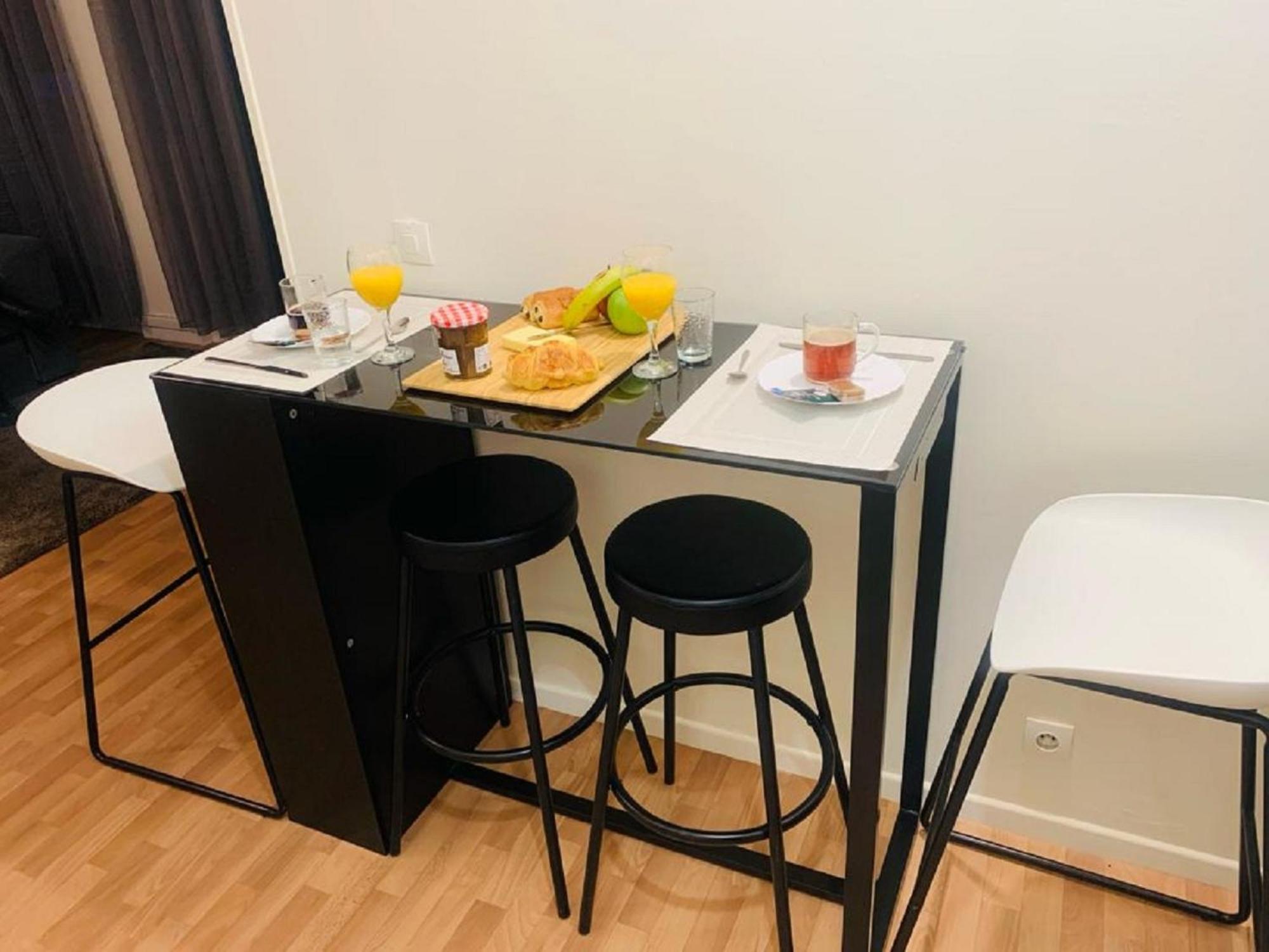 Appartement Calme Et Chaleureux Proche De Paris Courbevoie Eksteriør billede