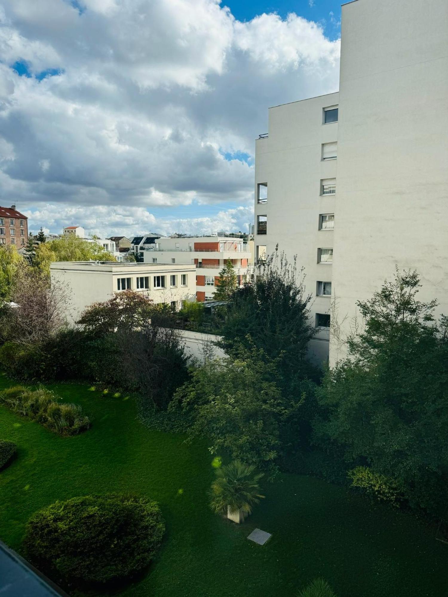 Appartement Calme Et Chaleureux Proche De Paris Courbevoie Eksteriør billede